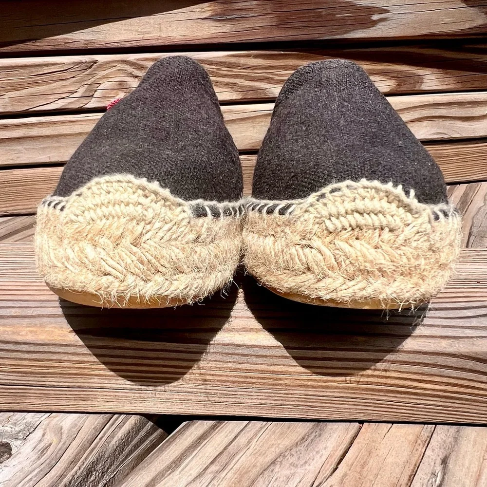 - Soludos 8.5 Black Smoking Espadrille! EUC!